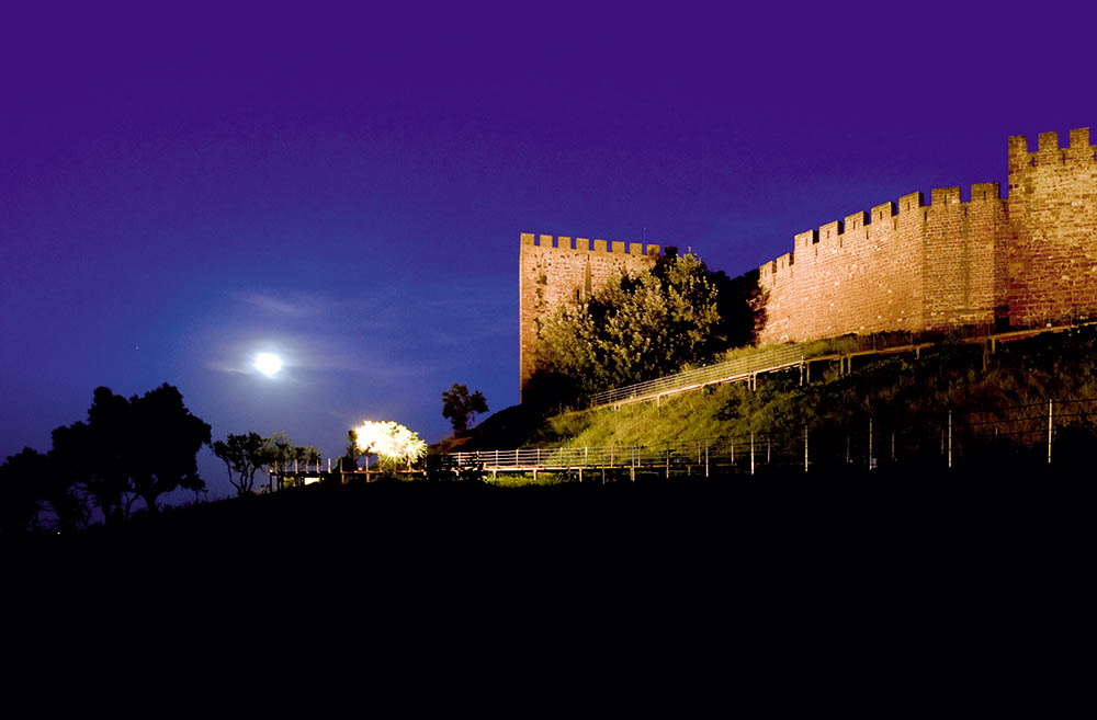 Sul Informação - Castelo de Silves revela os seus segredos ao por do sol com música e vinho