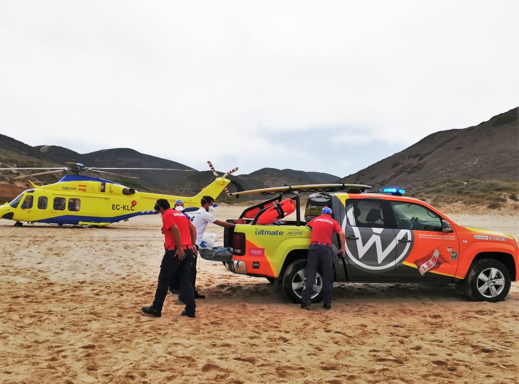Sul Informação - Surfista lituana salva na Praia do Amado após sofrer episódio de epilepsia