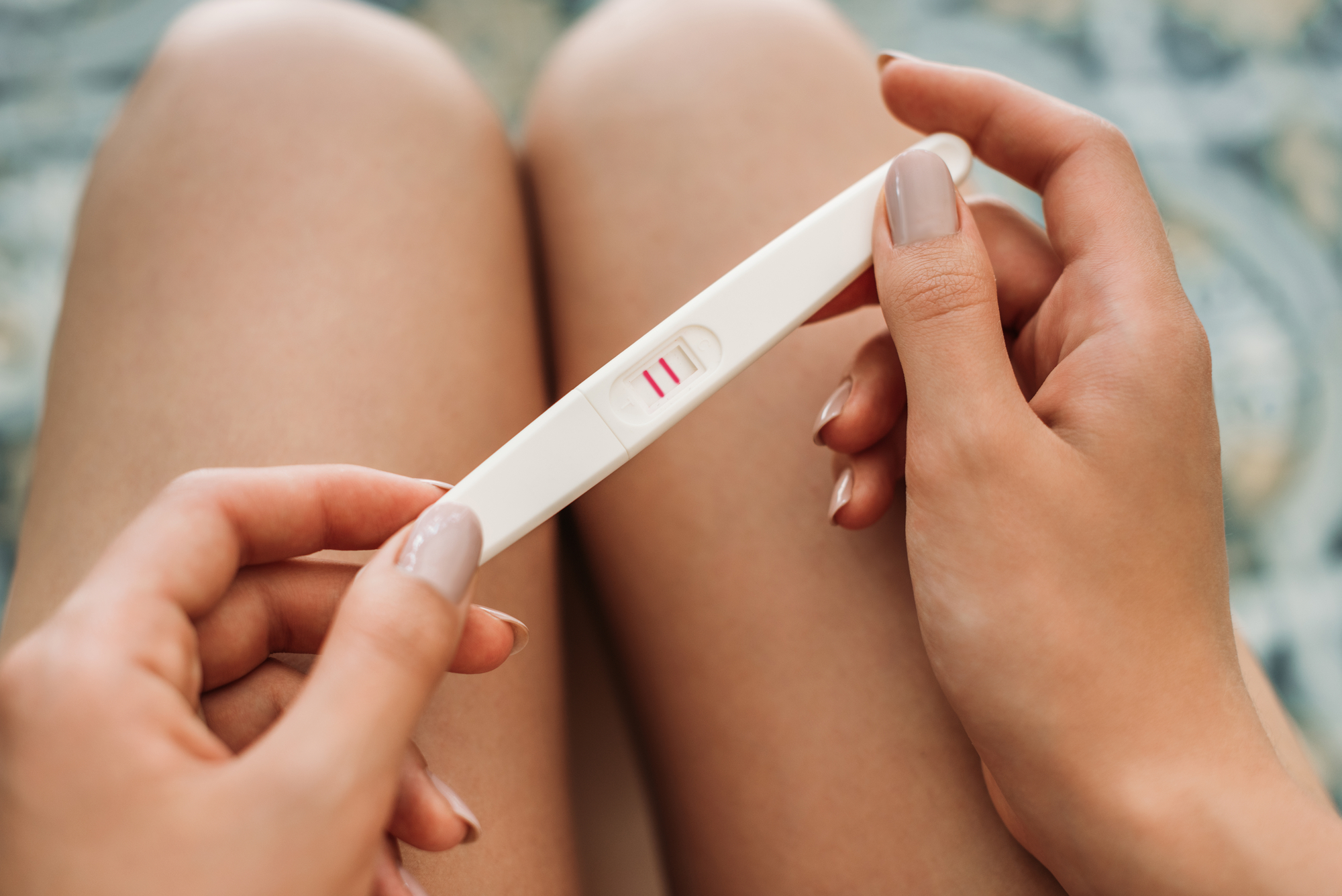 Sul Informação - Mulheres entre os 20 e os 24 anos foram quem mais recorreu ao aborto em 2022