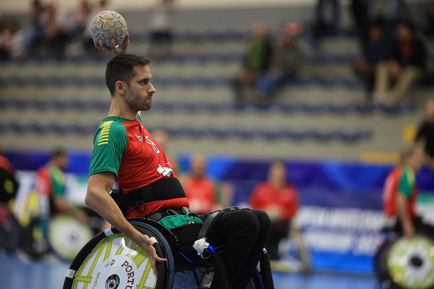 Sul Informação - Lagoa felicita Tiago Cantigas pela conquista do Mundial e Europeu de andebol em cadeira de rodas
