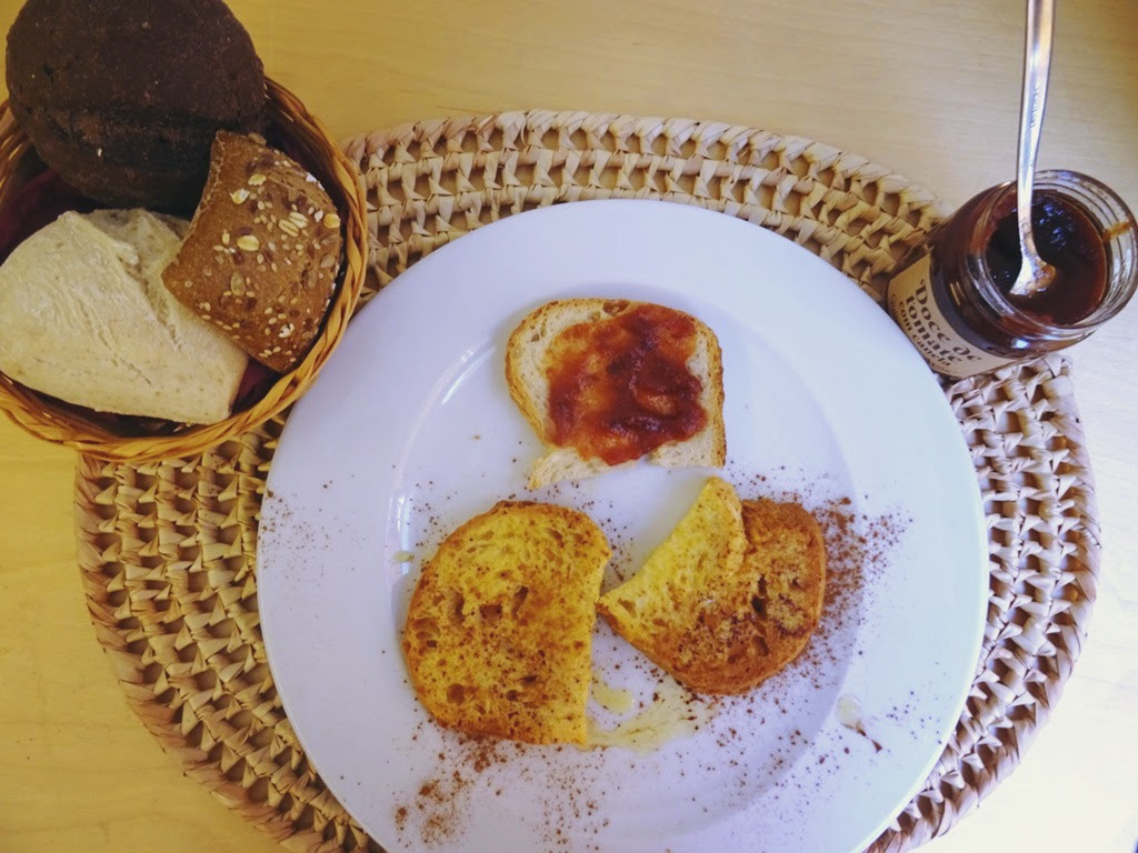 Sul Informação - Tertúlia Algarvia ensina a fazer tiborna “especial” e doce de tomate