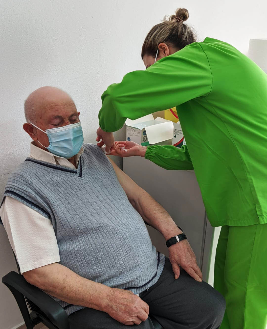 Sul Informação - Covid-19: Todas as pessoas com mais de 80 anos incluídas na 1ª fase do plano de vacinação