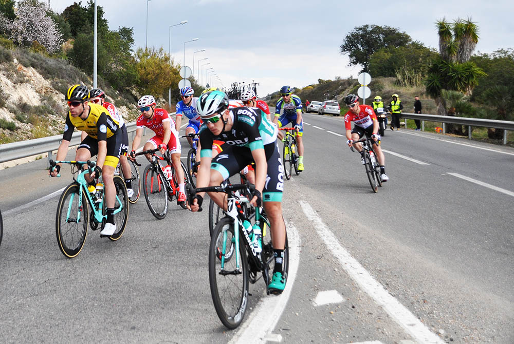 Sul Informação - Fugitivos animam 5ª e última etapa da Volta ao Algarve
