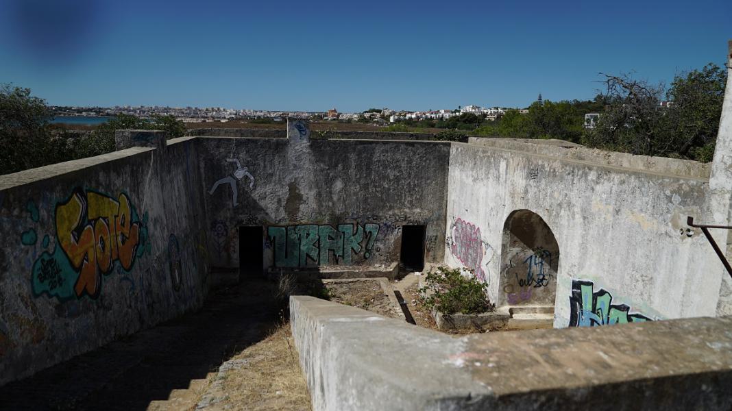 Sul Informação - Autarca de Lagos lamenta degradação e falta de diálogo do Governo para recuperar Forte da Meia Praia