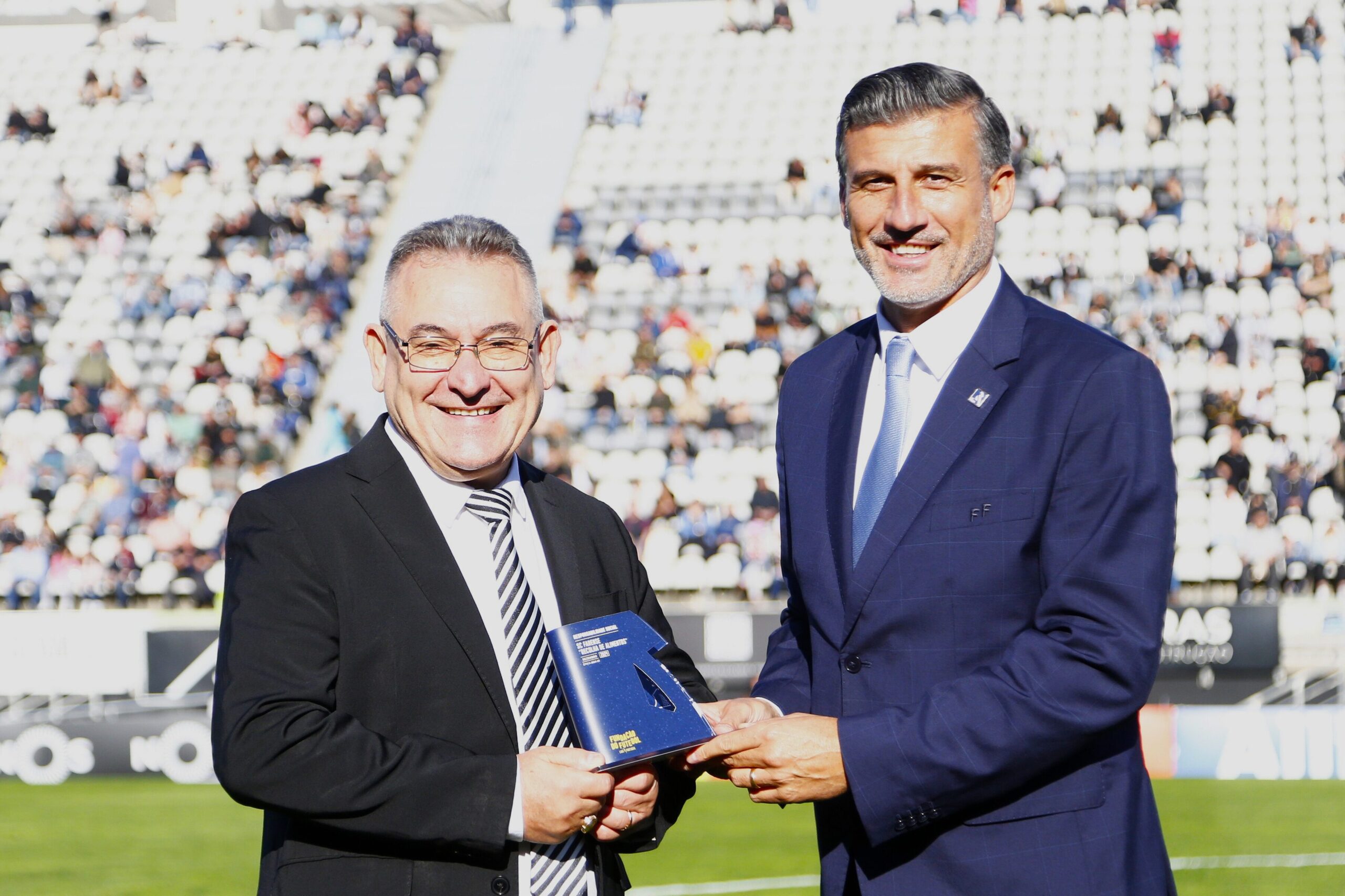 Sul Informação - Farense recebe Prémio de Responsabilidade Social de dezembro da Fundação de Futebol