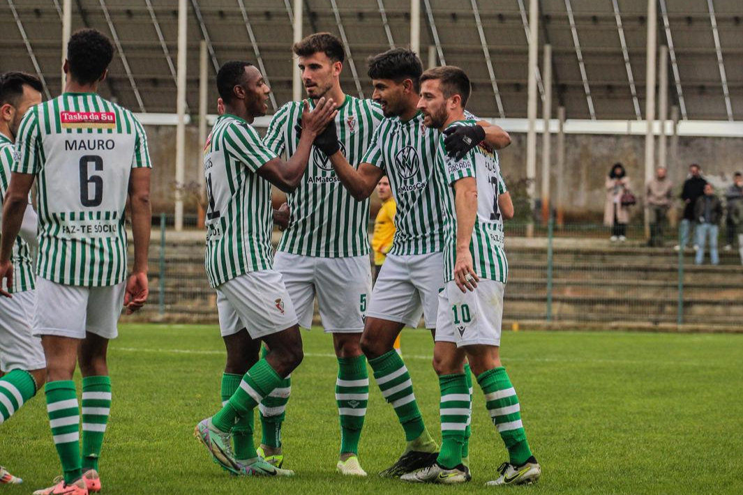 Sul Informação - Lusitano de Évora goleia em Moura no regresso aos triunfos no Campeonato de Portugal