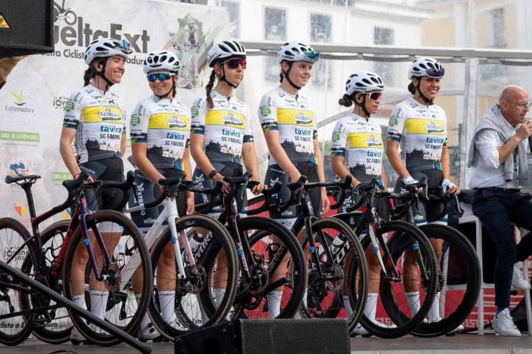 Atum General Tavira Farense em ciclismo feminino