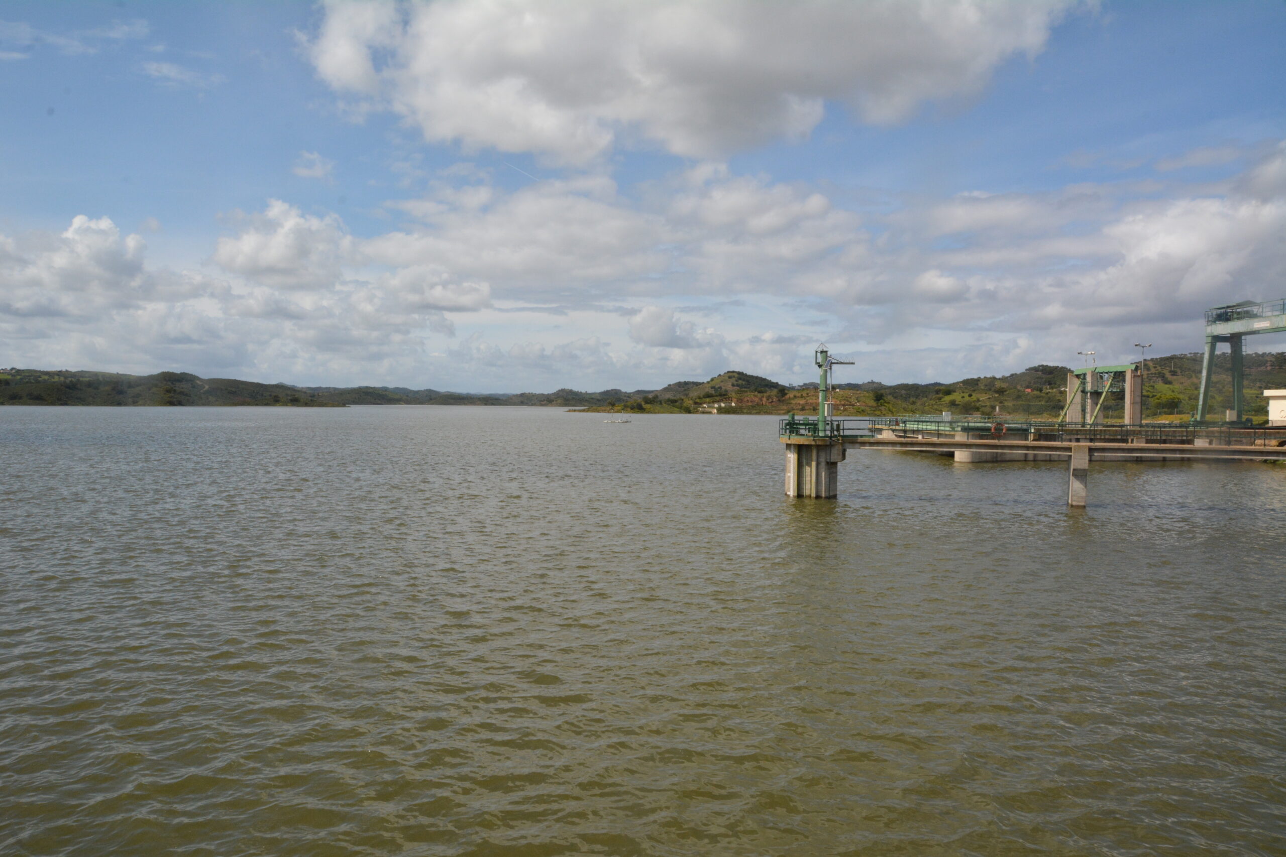 Sul Informação - O povo saiu à rua nas barragens de Odeleite e do Beliche