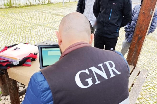 Sul Informação - Detido em Almancil homem que estava ilegal em Portugal