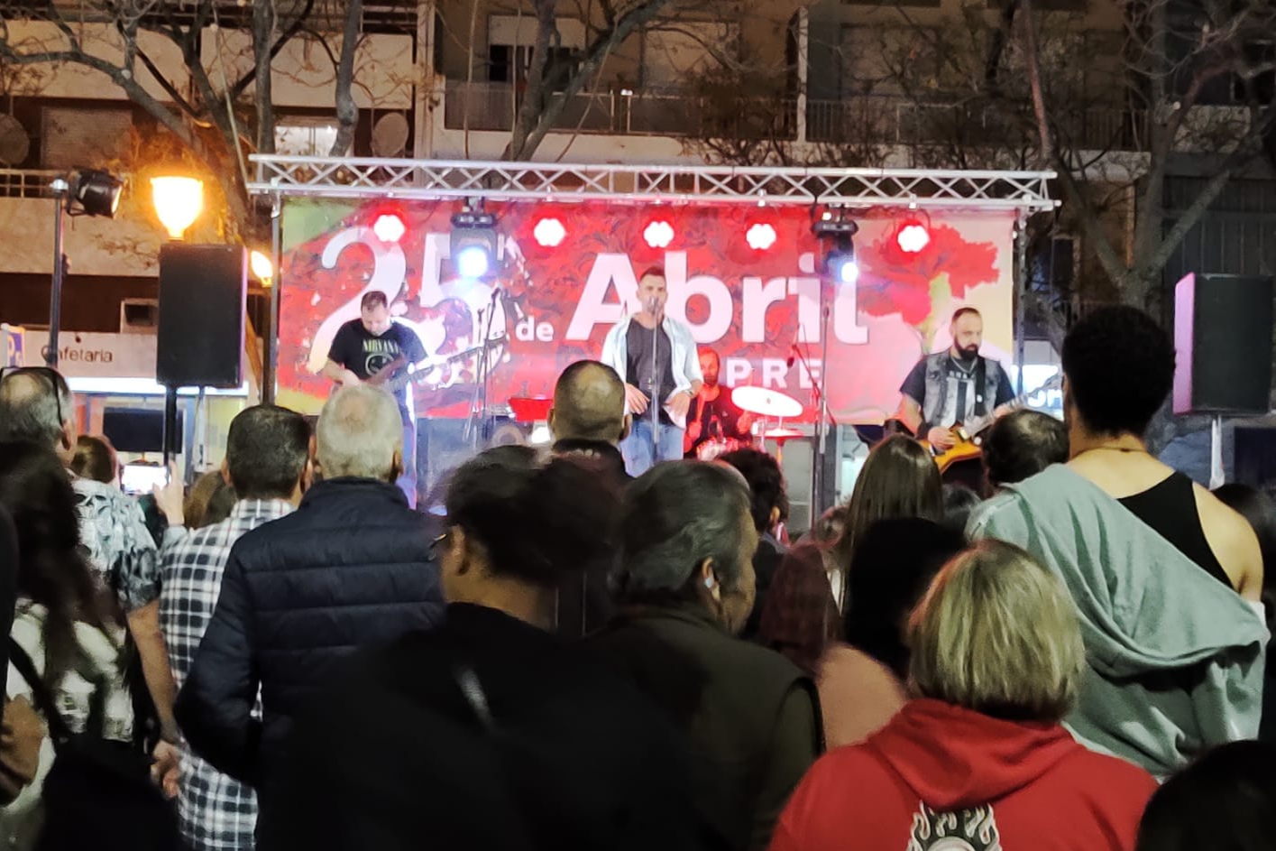 Comemorações Populares do 25 de Abril