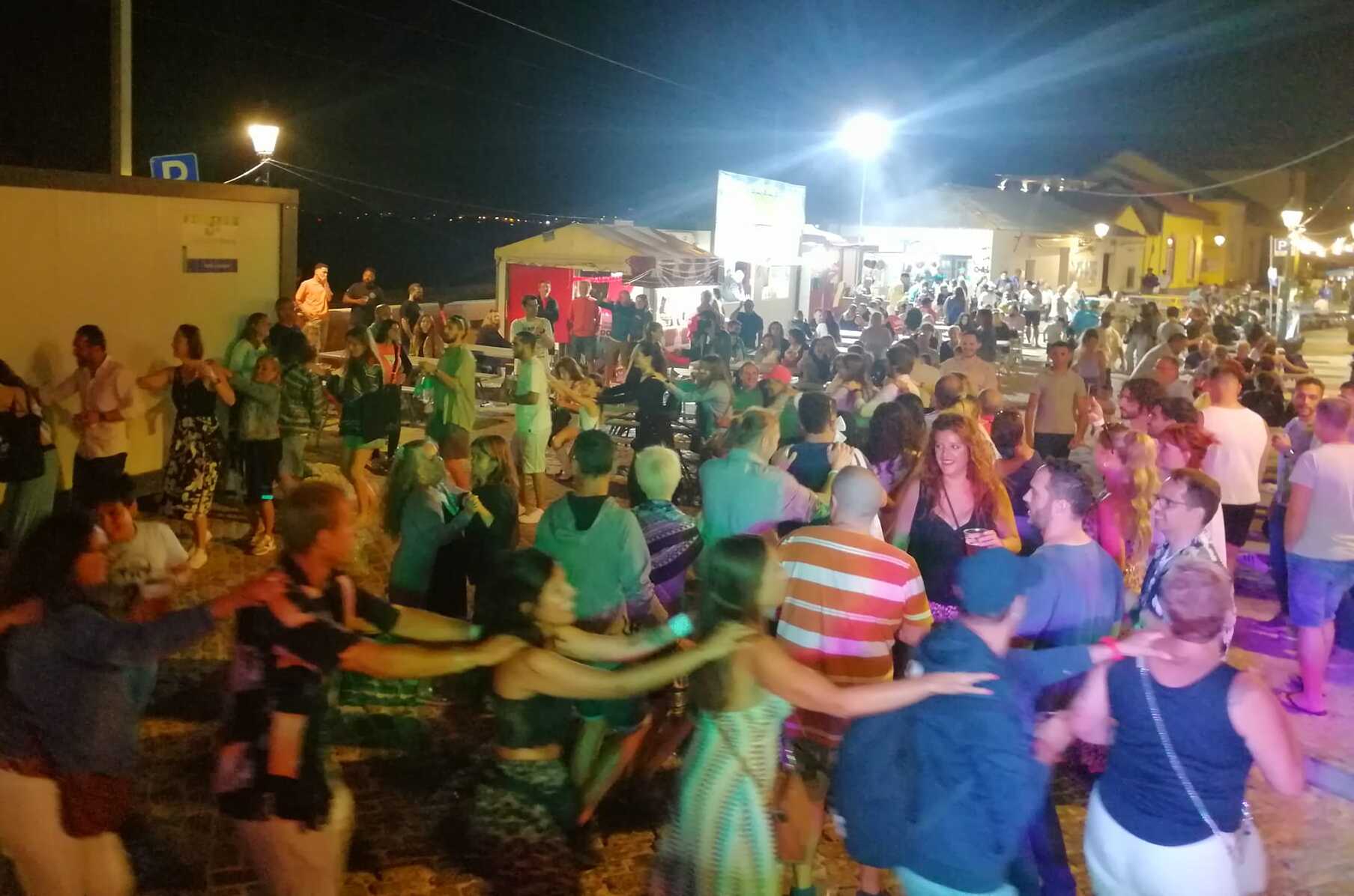 Sul Informação - Marisco, sardinhas e música fazem a festa no arraial da VIVMAR em Faro