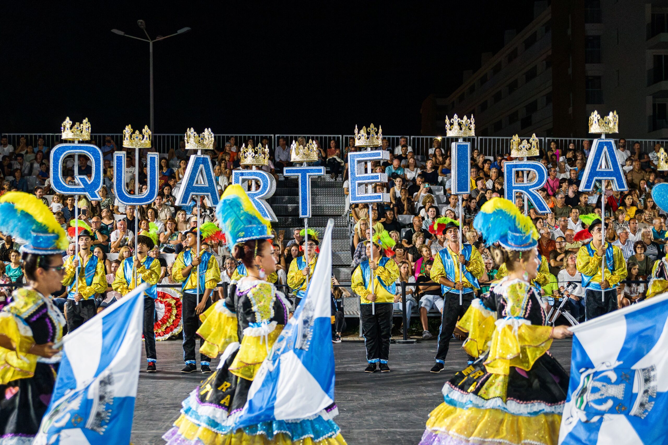 Sul Informação - Marchas populares desfilam por Quarteira