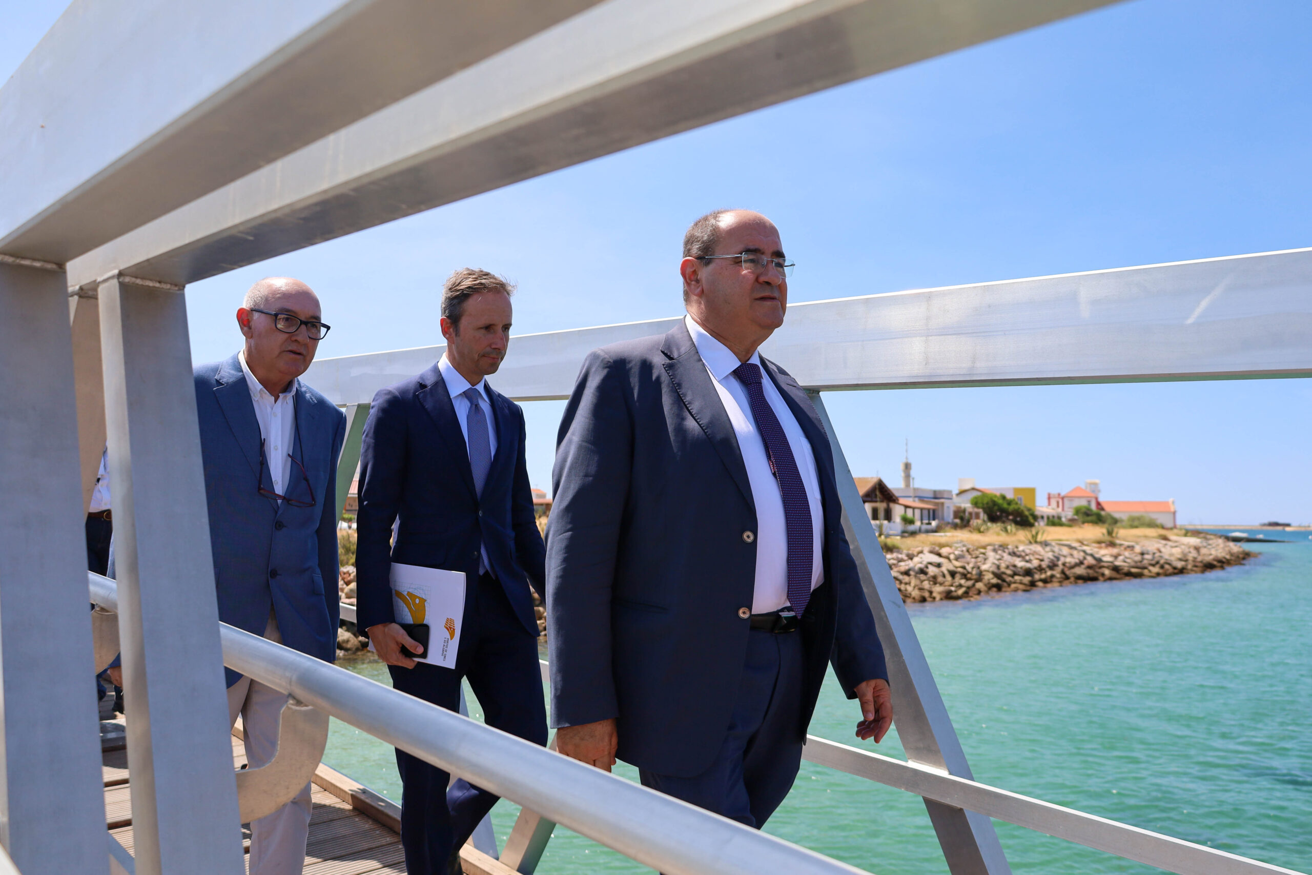 Sul Informação - Ilha do Farol já tem novo cais de embarque