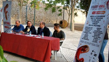 Apresentação festival F de 2015|Festival F ganhou novo espaço junto às muralhas da Vila-Adentro