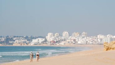Armacao de Pera vista da Praia Grande