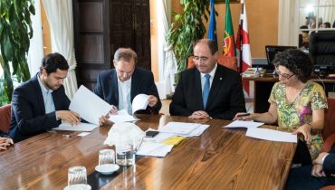 Assinatura protocolo ANJE e Universidade