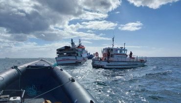 Auxiliada embarcação de pesca ao largo de Sines