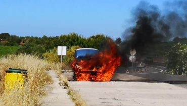 Carro Hugo Alves Arde A22_1|Carro Hugo Alves Arde A22_3|Carro Hugo Alves Arde A22_4|Carro Hugo Alves Arde A22_5|Carro Hugo Alves Arde A22_6|Carro Hugo Alves Arde A22_7|Carro Hugo Alves Arde A22_2