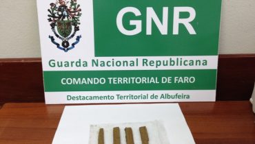 Detenção tráfico estupefacientes GNR Albufeira