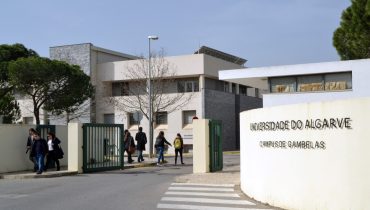 Entrada Universidade Gambelas1
