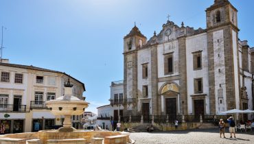 Evora_Depositphotos_168737262_XL (Large)