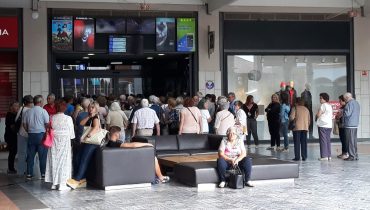 Faro leva idosos ao Cinema