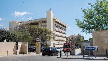 HOSPITAL DE FARO-13|Martins dos Santos|Hospital de Faro-Entrada-PS19|Hospital de Faro_contentor de isolamento_hr_03