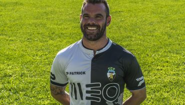 Jorge Ribeiro Farense (Medium) Gonçalo Dourado|Jorge Ribeiro Farense
