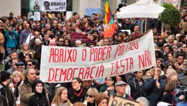 Manif Faro 2|Manif Portimao 1|Manif Faro 1|Manif Faro 3|Manif Faro 4|Manif Portimao 2|Manif Portimao 3