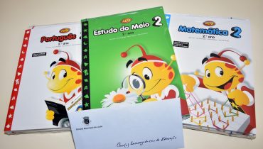 Manuais Escolares - CM Loulé - Mira (2)