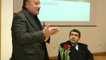Manuel da Luz fala sobre as hortas sociais - Arquivo CMP_Filipe da Palma|Assinatura do protocolo entre Manuel da Luz e Fernano Severino - Arquivo CMP_Filipe da Palma