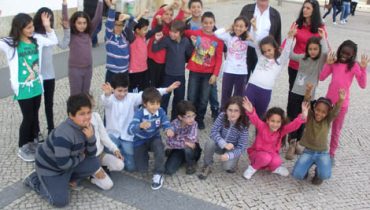 Alunos com Manuel da Luz
