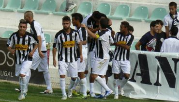 Portimonense a festejar golo