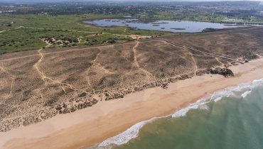 Praia Grande e Lagoa dos Salgados