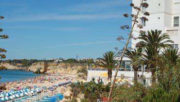 Praia de Armacao de Pera