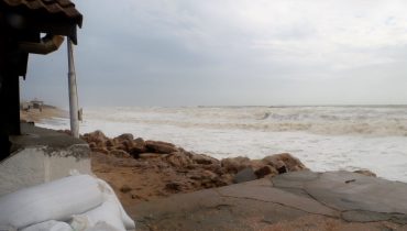 Tempestade_temporal_Praia de Faro Mar2018|Praia de Faro durante tempestade