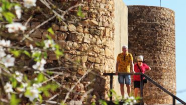 Turistas no Castelo de Castro Marim