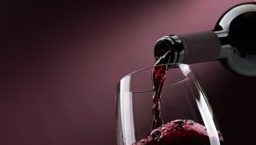 Vinhos_Prova de vinhos_Depositphotos_164300186_L