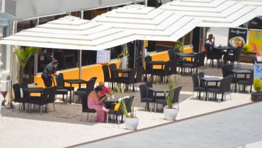 Restaurantes_esplanada_turismo_er|PRimeiro-ministro António Costa Shutterstock - Alexandros Michailidis Shutterstock (2)