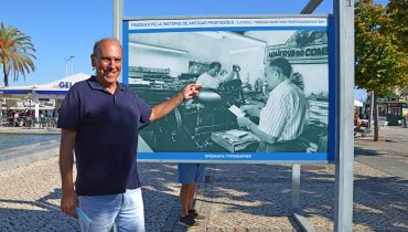 amilcar da encarnacao_minerva do comercio_er|hotel_hotelaria_turismo_er|Abertura exposição Passear pela História das Antigas Profissões_er_01|Abertura exposição Passear pela História das Antigas Profissões_er_02 (1)|Abertura exposição Passear pela História das Antigas Profissões_er_02 (2)|Abertura exposição Passear pela História das Antigas Profissões_er_02 (3)|Abertura exposição Passear pela História das Antigas Profissões_er_02 (4)|Abertura exposição Passear pela História das Antigas Profissões_er_02 (5)|Abertura exposição Passear pela História das Antigas Profissões_er_02 (6)|Abertura exposição Passear pela História das Antigas Profissões_er_02 (7)|Abertura exposição Passear pela História das Antigas Profissões_er_02 (8)|Abertura exposição Passear pela História das Antigas Profissões_er_02 (9)|Abertura exposição Passear pela História das Antigas Profissões_er_02 (10)|Abertura exposição Passear pela História das Antigas Profissões_er_02 (11)|Abertura exposição Passear pela História das Antigas Profissões_er_02 (12)