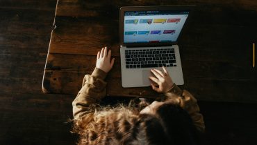 criança - computador - estudo - digital -unsplash