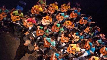 foto orquetra juvenil de guitarras do algarve