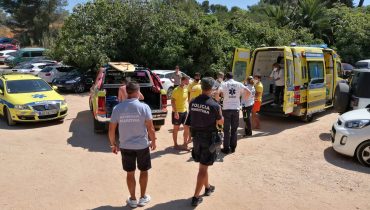 idoso praia alemao
