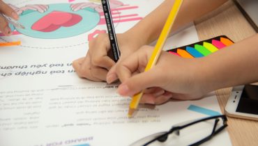 material escolar. escola. aulas -unsplash