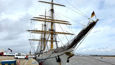 navio alemão em portimão (2)