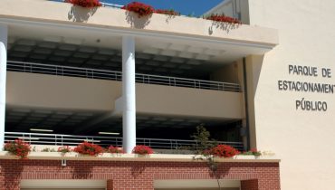 parque estacionamento municipal Armação de Pera