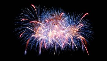 passagem de ano - fogo de artifício -unsplash|cartaz pda mértola