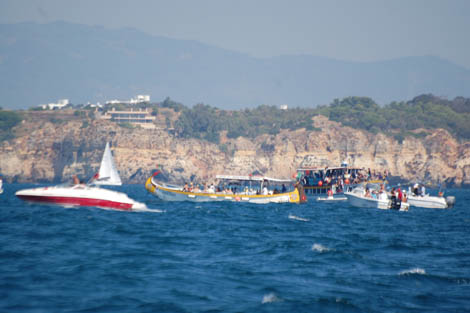Three dozen pleasure and tourist boats watched the last sinking closely